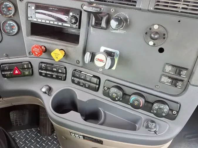 2019 FREIGHTLINER CASCADIA 125