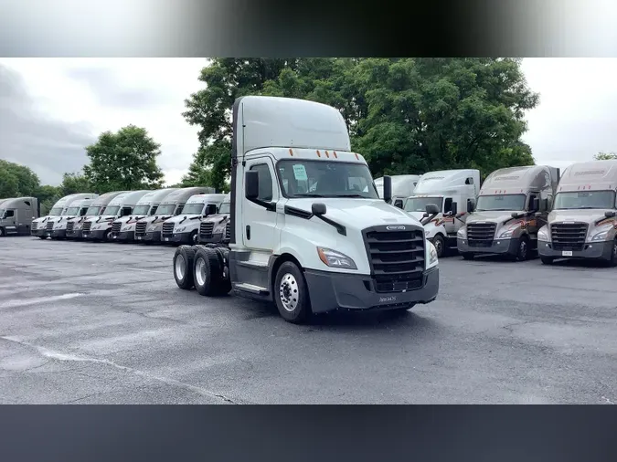 2019 Freightliner Cascadia 12652db16ad74abb42d8597d31cd497e652