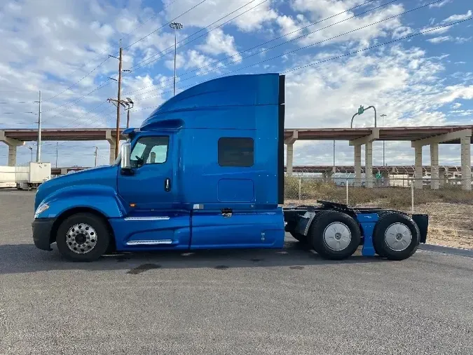 2019 International LT625