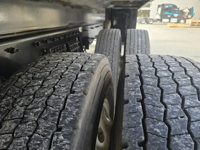 2025 Peterbilt 567