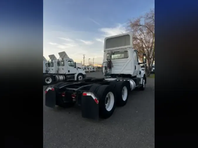 2018 NAVISTAR INTERNATIONAL LT625 DAYCAB T/A52e42f5f82dbf8dcdba8ca48c66a4e54