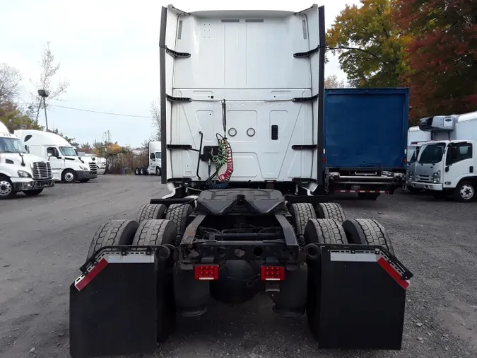 2018 NAVISTAR INTERNATIONAL LT625 SLPR CAB