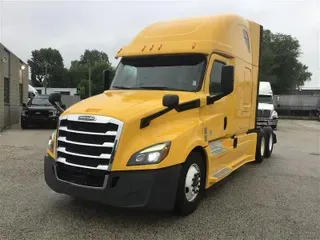 2020 FREIGHTLINER CA126