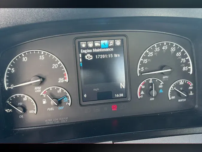 2022 Freightliner Cascadia 126