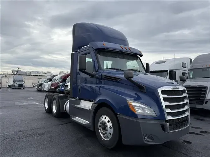 2020 FREIGHTLINER CA12652ee26303bc4cbc34e74af7220117216