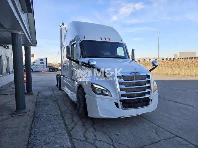 2023 FREIGHTLINER Cascadia 126