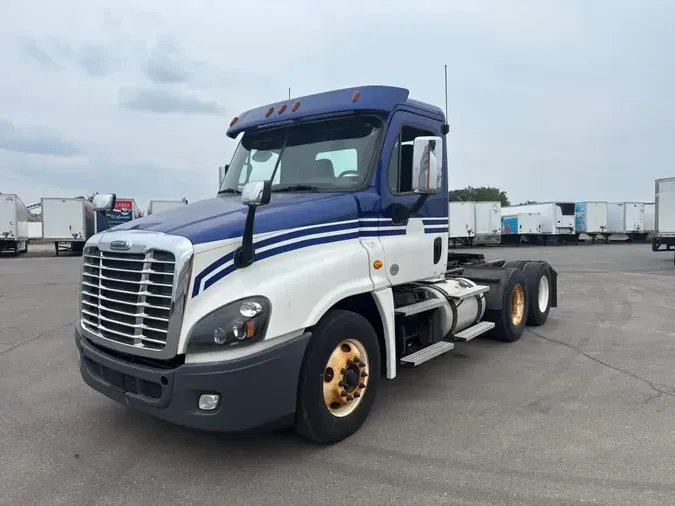 2020 FREIGHTLINER/MERCEDES CASCADIA 12552f19792c2c3bbfce347a7e8985098b1