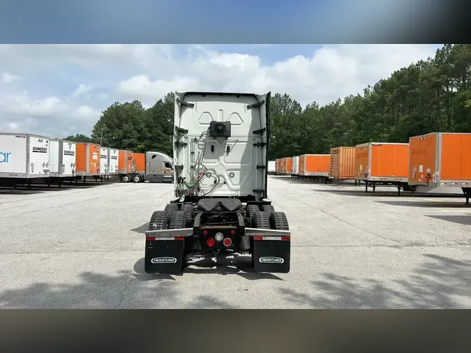 2021 Freightliner Cascadia
