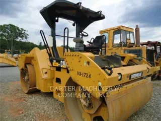 2014 Caterpillar CB64