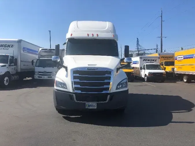 2020 Freightliner T12664ST