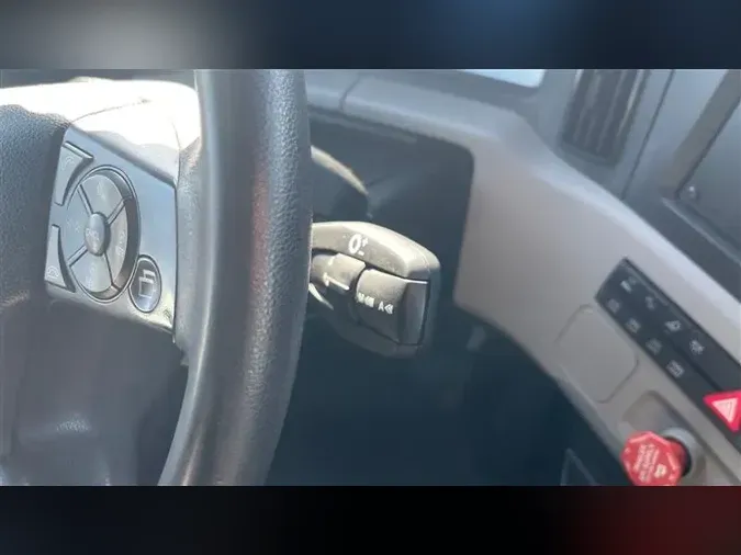 2021 FREIGHTLINER CA126