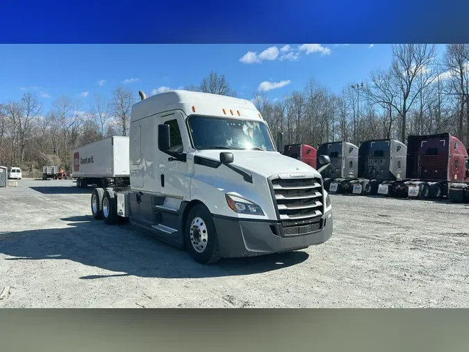 2022 Freightliner Cascadia 12652fe8fe544156a62462fc8cb46cc5113