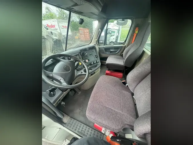 2019 FREIGHTLINER CASCADIA 125