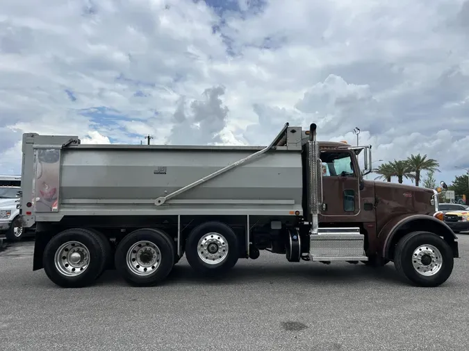 2020 Peterbilt 365