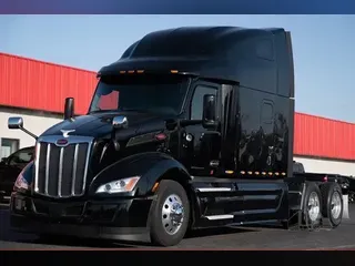 2023 PETERBILT 579