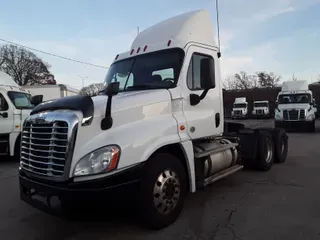 2016 Freightliner CASCADIA 125