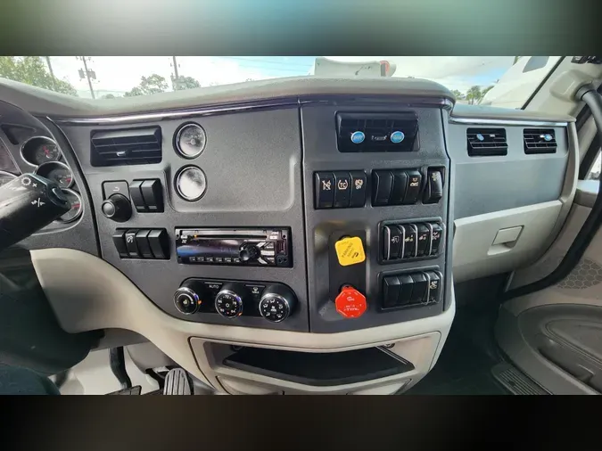 2021 Peterbilt 579