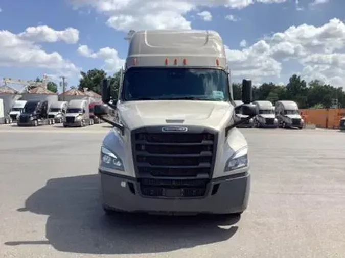 2023 Freightliner Cascadia