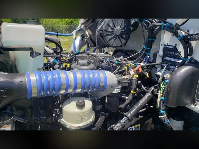 2020 Peterbilt 337