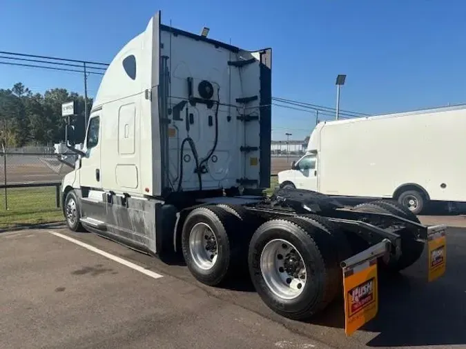 2020 Freightliner Cascadia