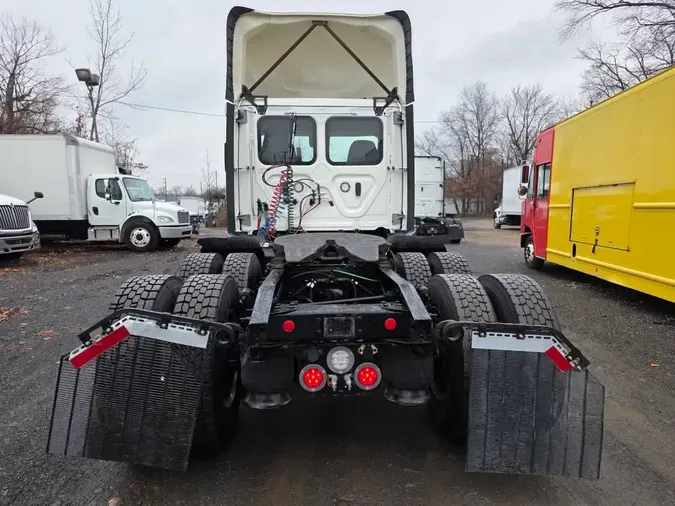 2021 FREIGHTLINER/MERCEDES CASCADIA PX11664ST