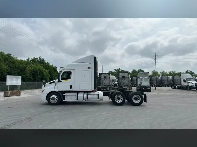 2020 Freightliner Cascadia