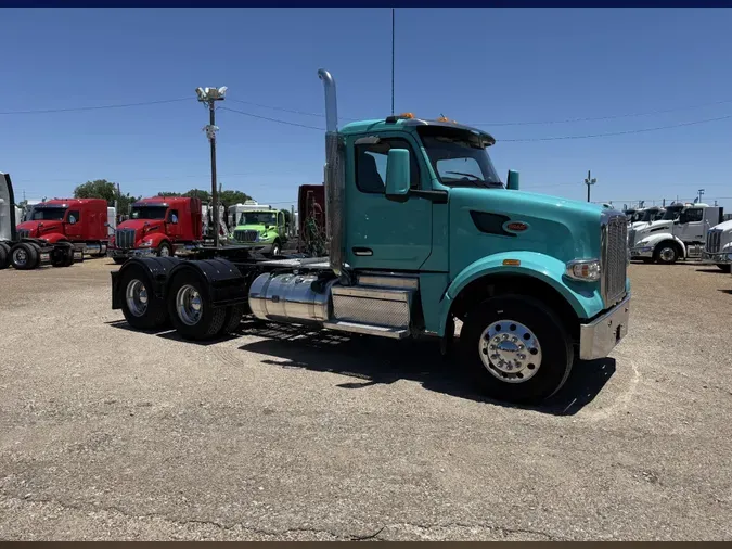 2023 Peterbilt 567