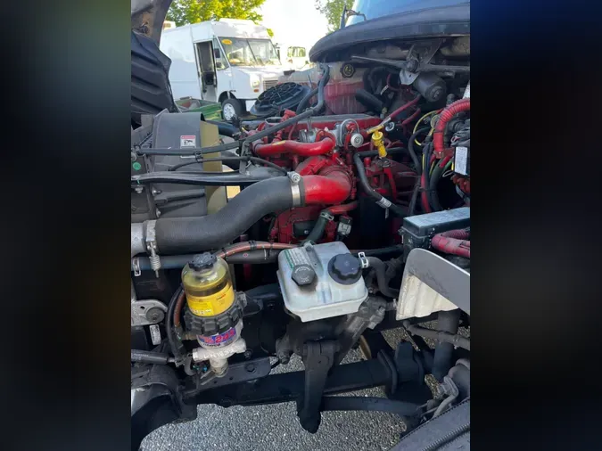 2019 FREIGHTLINER/MERCEDES M2 106