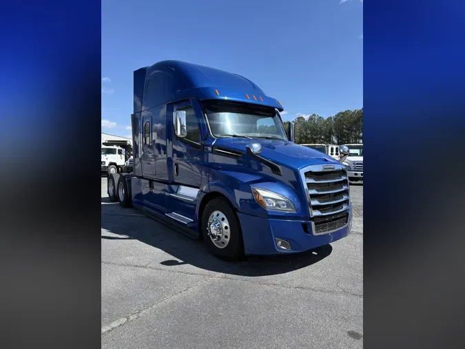2023 Freightliner Cascadia