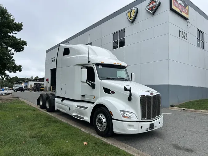 2022 Peterbilt 579