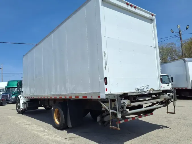2019 FREIGHTLINER M2 106
