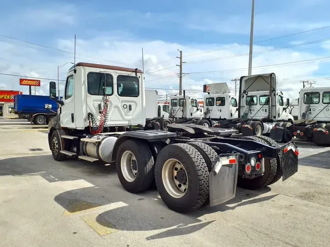 2020 FREIGHTLINER/MERCEDES NEW CASCADIA PX126645320a3993ff78a5b838fa627f4d1467a