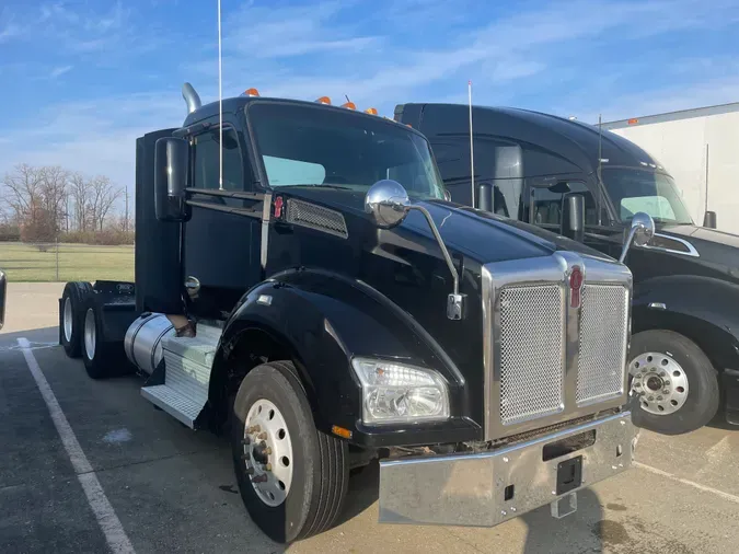 2019 Kenworth T880