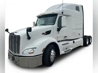 2022 Peterbilt 579