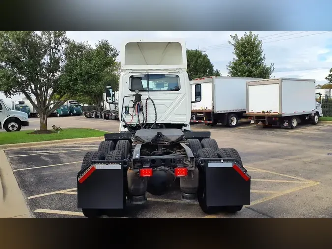 2020 NAVISTAR INTERNATIONAL LT625 DAYCAB T/A