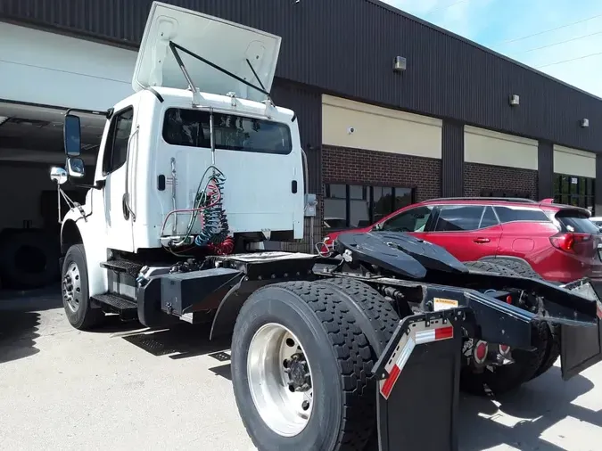 2019 FREIGHTLINER/MERCEDES M2 106