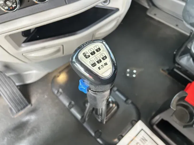 2020 Peterbilt 567