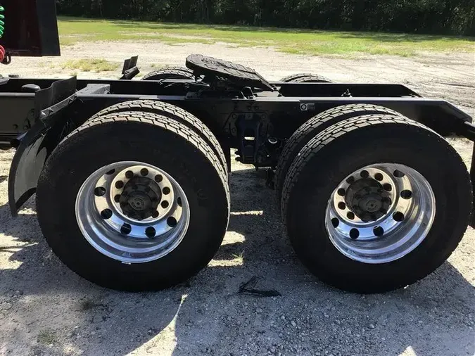 2021 KENWORTH T680