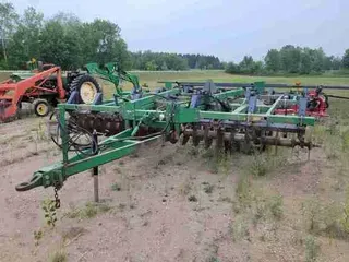 2003 John Deere 714