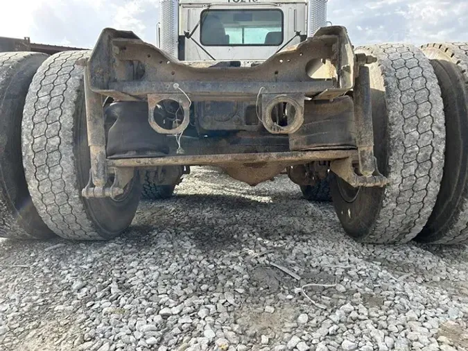 2002 MACK CH613