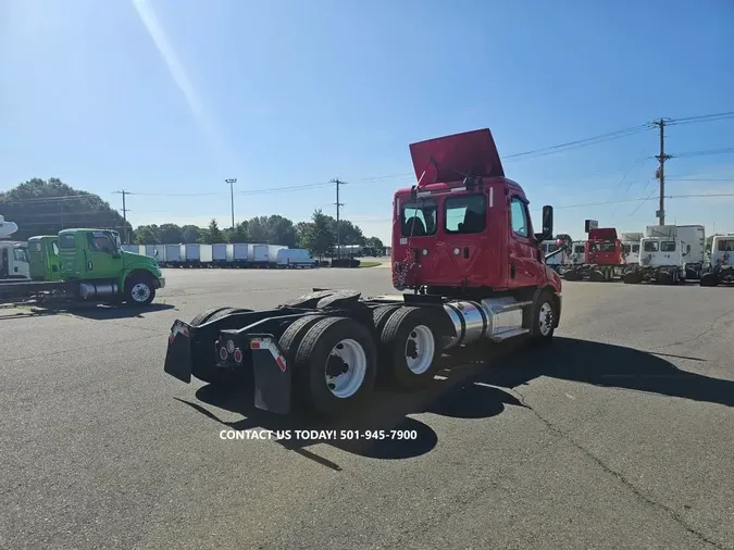 2019 FREIGHTLINER NEW CASCADIA 116
