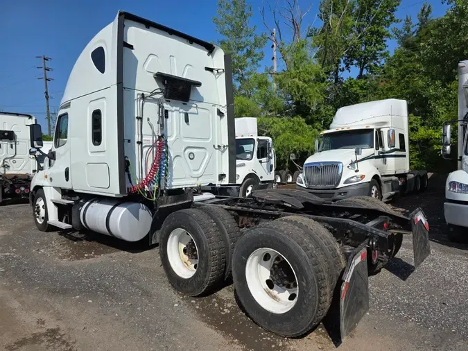 2020 FREIGHTLINER CASCADIA 125