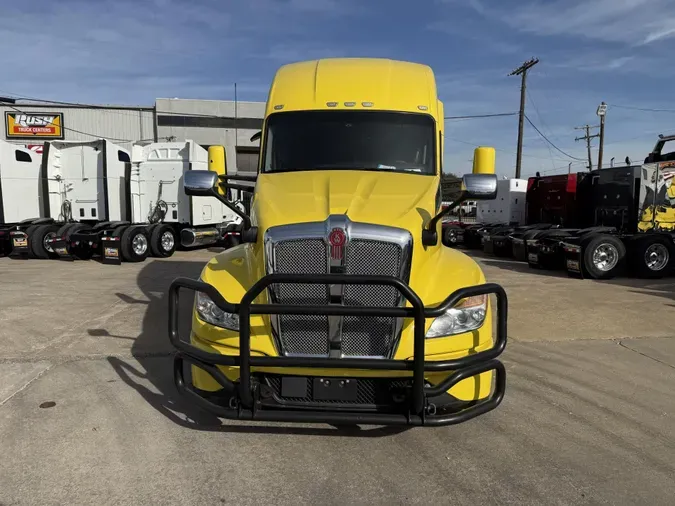 2024 Kenworth T680