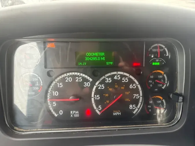 2019 FREIGHTLINER/MERCEDES M2 106