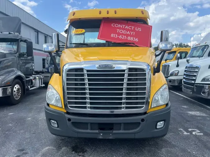 2019 FREIGHTLINER/MERCEDES CASCADIA 113