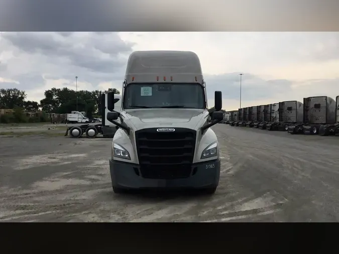 2024 Freightliner Cascadia 126