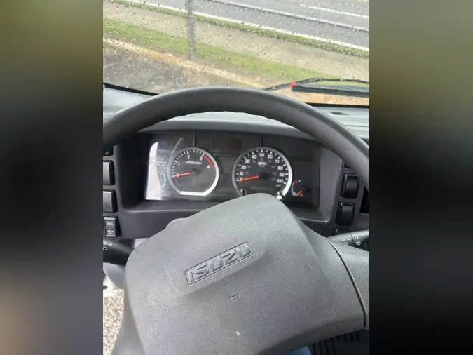 2017 Isuzu NRR