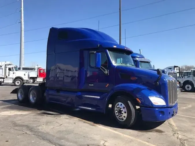 2022 Peterbilt 579