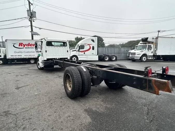 2019 FREIGHTLINER M2 106