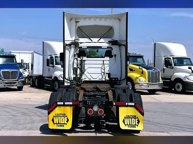 2022 INT LT625 6x45341ad5a009abe2d722bb57abad5e286